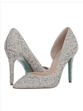 Betsey Johnson Hazil Silver Rhinestone Pumps 7.5